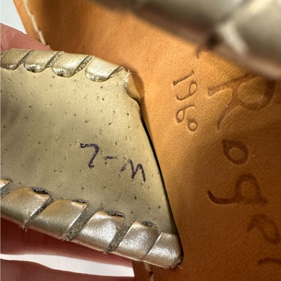 Jack Rogers Classic Gold Metallic Sandals - Size 7 M - Preppy Icon! - Picture 7 of 7